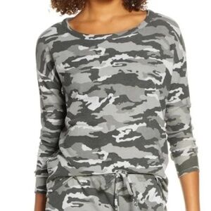 Chaser Gray Camo Long Sleeve Crew Neck Top